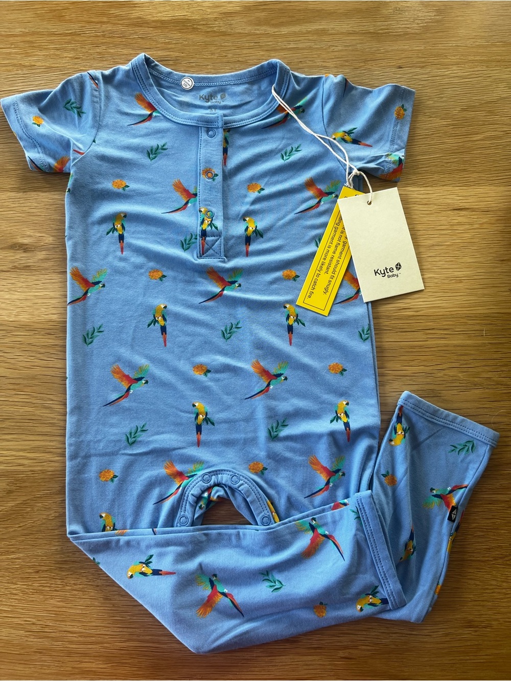 Kyte Viscose Bamboo Jumpsuit 3T NWT (Pattern: Macaw)